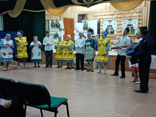 Сармашбашта яшь кияү белән кәләшне “мунча керттеләр”
