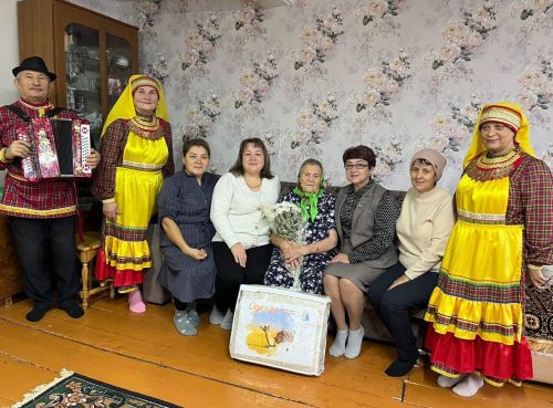 Тормыш көчле булырга өйрәткән