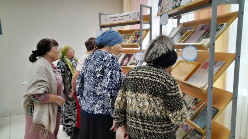 День матери: заинские библиотекари рассказали историю возникновения праздника