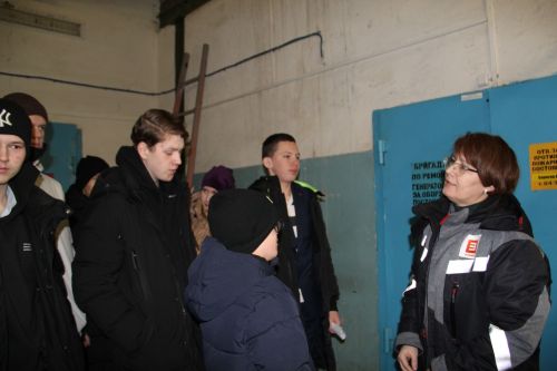 Зәй укучылары ГРЭСта энергетика тармагы һөнәрләре белән танышты
