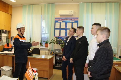 Зәй укучылары ГРЭСта энергетика тармагы һөнәрләре белән танышты