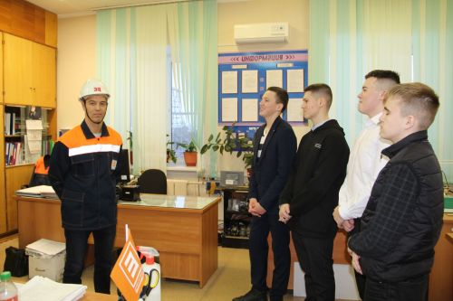 Зәй укучылары ГРЭСта энергетика тармагы һөнәрләре белән танышты