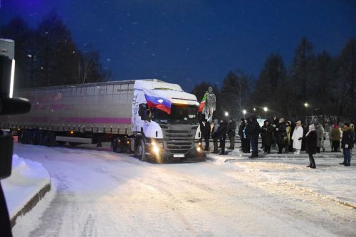 Зәйлеләр махсус хәрби операция зонасына гуманитар ярдәм  илтеп кайтты