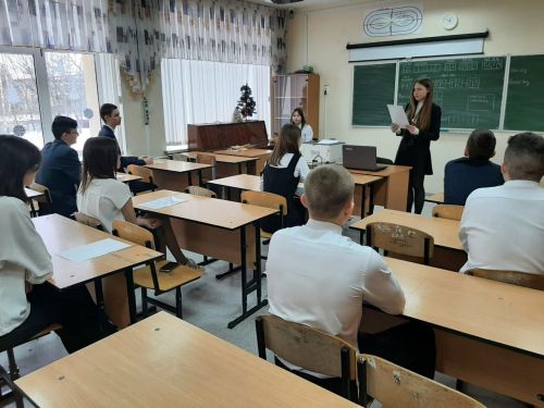 Укучылар үзләрен сынады