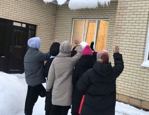 Заинцы навестили девочку с ограниченными возможностями здоровья