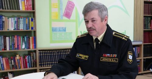 Валентин Атласов - 26 ел Төньяк флотта хезмәт иткән хәрби диңгезче