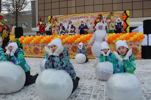 Заинцы проводили зиму и встретили весну масленичными гуляниями