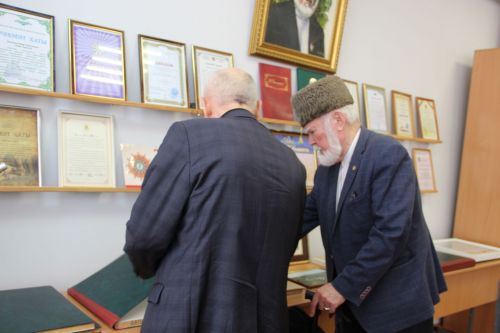 Татарстанның халык язучысы, Габдулла Тукай премиясе лауреаты Рабит Батуллага укыган мәктәбендә музей ачтылар