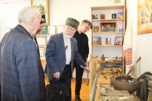 Татарстанның халык язучысы, Габдулла Тукай премиясе лауреаты Рабит Батуллага укыган мәктәбендә музей ачтылар