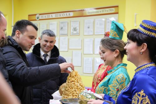С заинской молодежью встретился помощник Раиса РТ Тимур Сулейманов