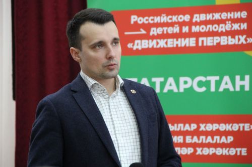 С заинской молодежью встретился помощник Раиса РТ Тимур Сулейманов
