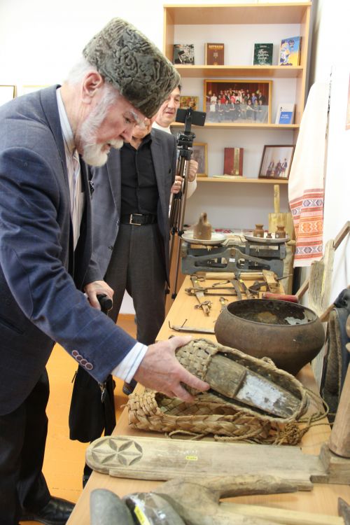 Зәйнең Түбән Биш мәктәбендә Рабит Батуллага багышлап музей ачылды