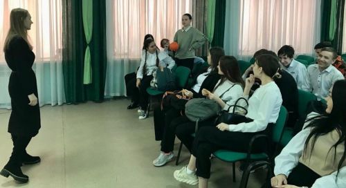 Зәйдә социаль педагог һәм психолог хокукый дәрес уздырдылар