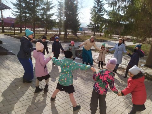В микрорайоне Мирный провели экологический праздник