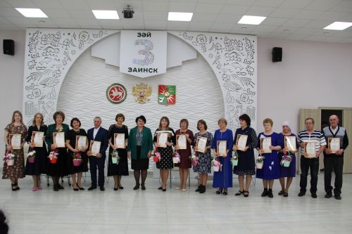 Зәйдә мәдәният хезмәткәрләрен олыладылар