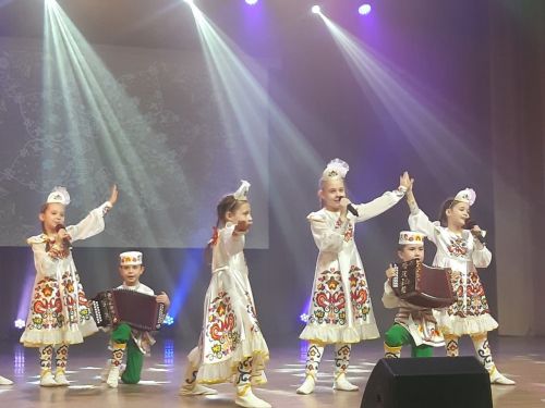 Зәйнең “Мирас” халык җыр һәм бию ансамбленең хисап концерты узды