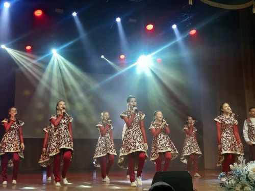 Зәйнең “Мирас” халык җыр һәм бию ансамбленең хисап концерты узды