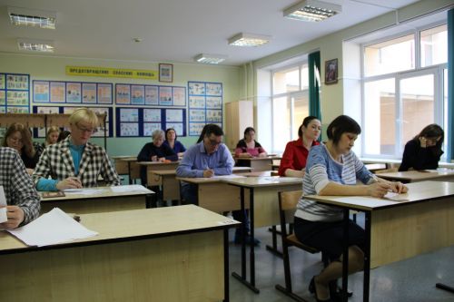 В Заинске родители выпускников сдали ЕГЭ