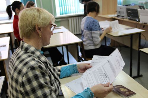 В Заинске родители выпускников сдали ЕГЭ