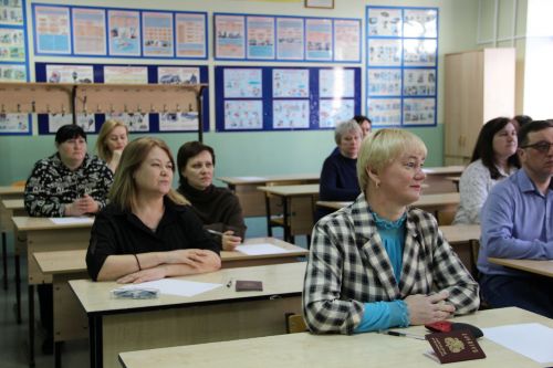 В Заинске родители выпускников сдали ЕГЭ