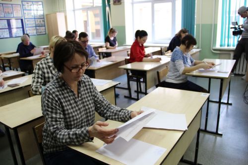 В Заинске родители выпускников сдали ЕГЭ