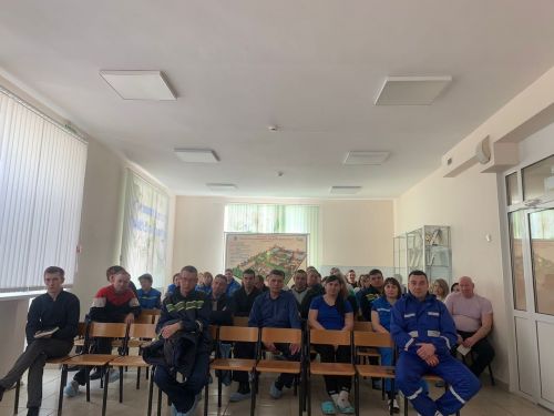 Зәйдә юл иминлеге инспекторлары ашыгыч ярдәм машиналары йөртүчеләр янында булды