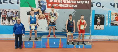 Зәйлеләр грек-рим көрәше буенча Татарстан беренчелегендә җиңү яулады