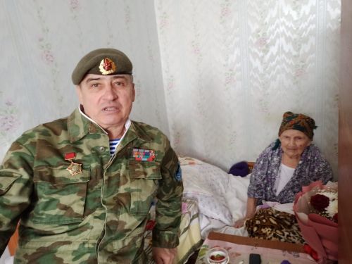 В Заинске поздравили старейшую жительницу Татарстана