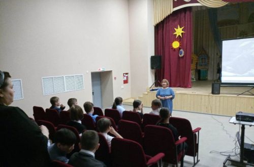 Зәйнең Мирный бистәсе мәдәният йортында экологик акция узды