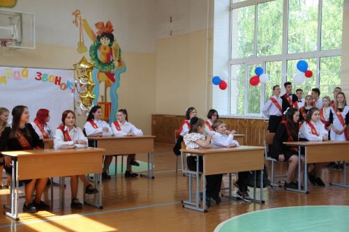 Зәй мәктәпләрендә соңгы кыңгырау чыңнары яңгырады