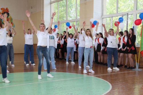 Зәй мәктәпләрендә соңгы кыңгырау чыңнары яңгырады