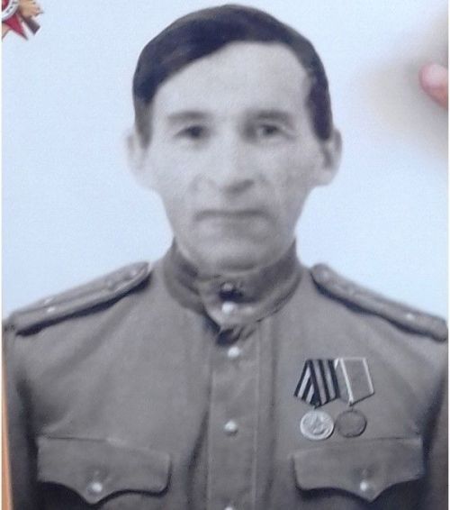 “Үлемсез полк”: Петр Уваров