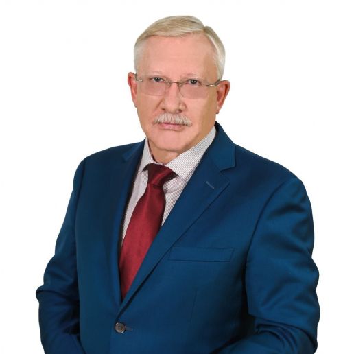 Депутат Госдумы РФ Олег Морозов поздравил ветеранов Заинска