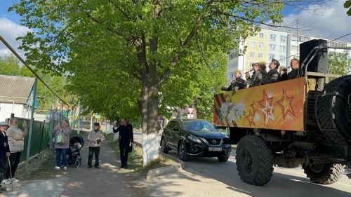 По улицам Заинска прошла акция «Культурный фронт»