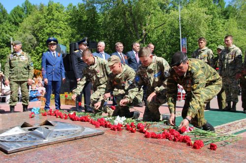 Фоторепортаж празднования Дня Победы в Заинске