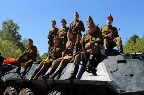 Фоторепортаж празднования Дня Победы в Заинске