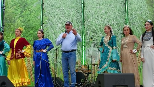 В Заинске выбрали главную красавицу Сабантуя