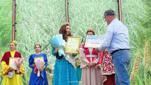 В Заинске выбрали главную красавицу Сабантуя