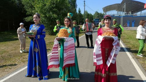 Сабантуй в Заинском районе начался с конных скачек