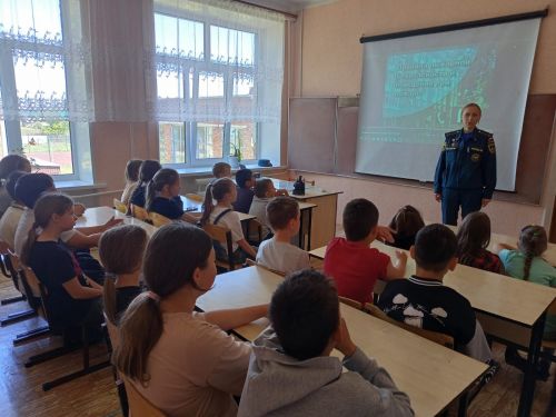 Школьникам в Заинском районе напомнили о пожарной безопасности
