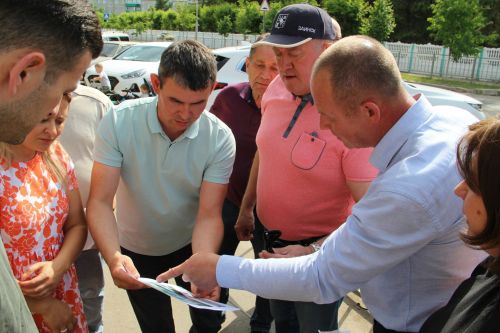 Станция скорой помощи, новый бассейн и парк «Молодежный»: Глава района лично контролирует качество строительства объектов в Заинске