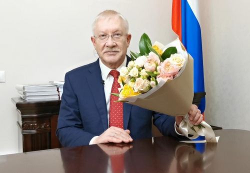 Депутат Госдумы РФ Олег Морозов поздравил заинцев с Днем медицинского работника