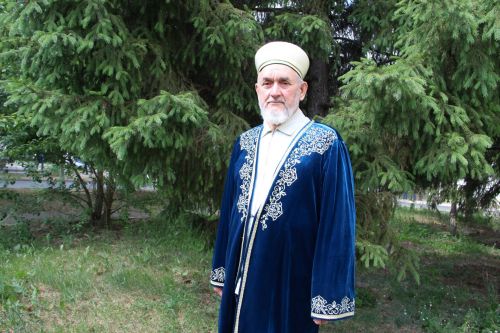 О том, как должен совершаться курбан, рассказывает имам-хатыйб мечети «Билал» в Заинске-2