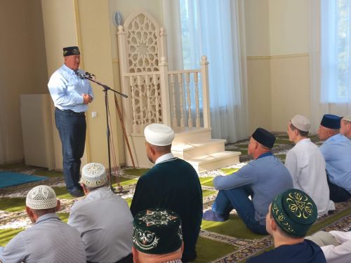 В Заинске мусульмане собрались на праздничный намаз по случаю Курбан-байрама