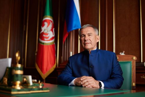 Рустам Минниханов увеличил число госслужащих