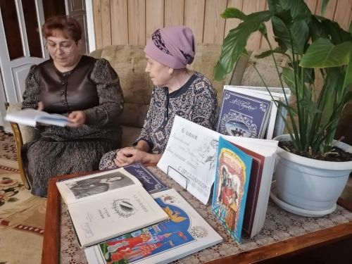 Зәйдә өйдә социаль хезмәтләр алучылар янында китапханәчеләр булды