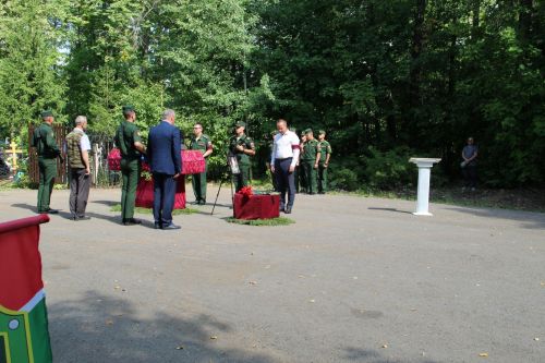 Заинцы простились с бойцом