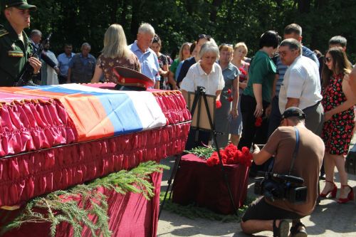 Заинцы простились с бойцом