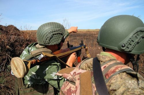 Мотострелки из Татарстана отрабатывают ведение боя на Тоцком полигоне под Оренбургом