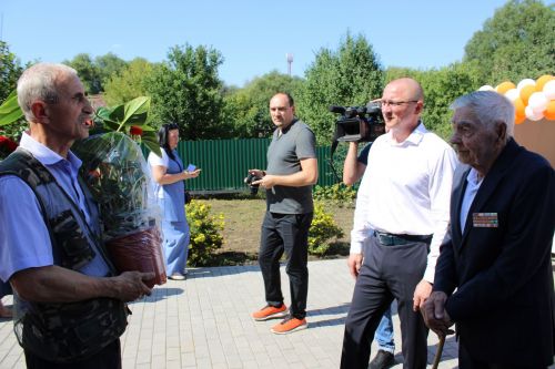 Житель Заинска Леонид Мачтаков отметил вековой юбилей